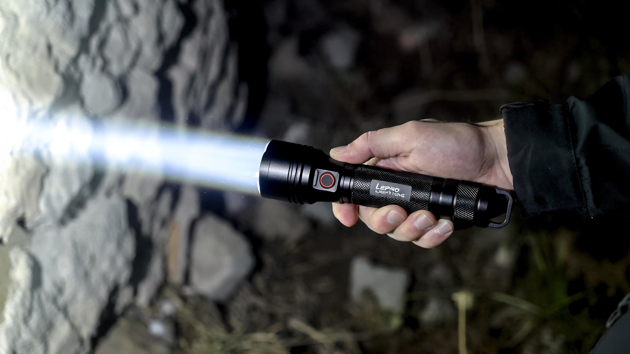 Lepro Lighting Ever LED Flashlight product image